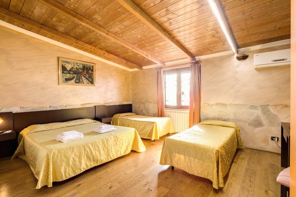Villa Gengi Ardea Exterior photo