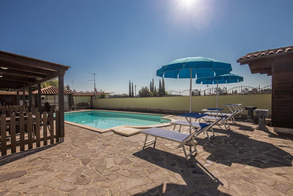 Villa Gengi Ardea Exterior photo